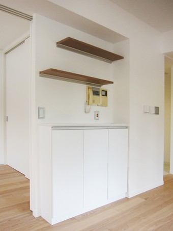 リビングを可動式の間仕切りで明るく広い空間に リビングを可動式の間仕切りで明るく広い空間に